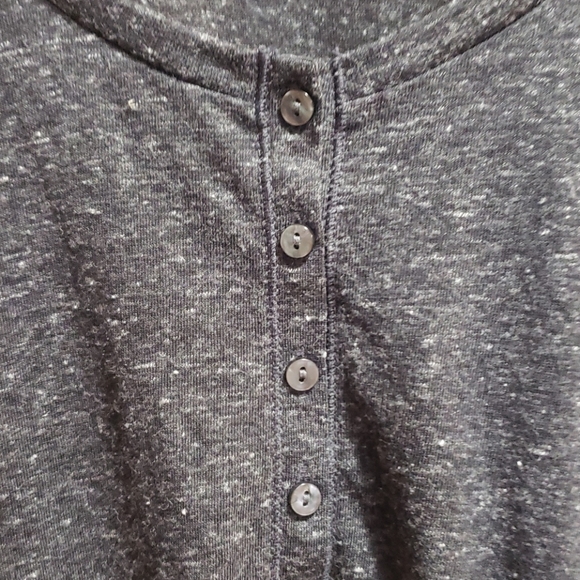 Victoria's Secret flax blend charcoal gray long sleeve button top Size Medium - Picture 2 of 8
